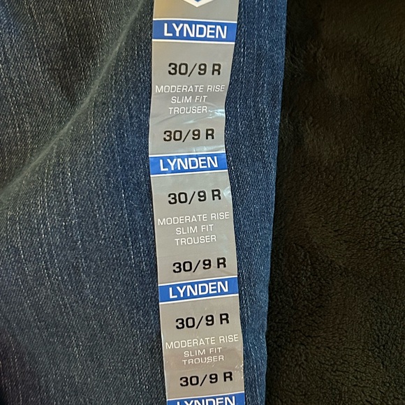 NWT Cinch Women's Slim-Fit Trouser Jeans - Picture 4 of 12